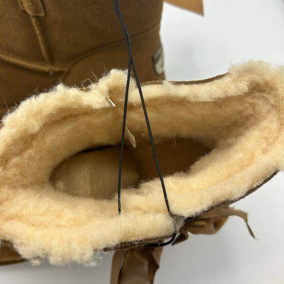 PAWZ by BEARPAW Boots Women’s 10 Chestnut Suede Ribbon Bow Shearling Lined New - Picture 6 of 14